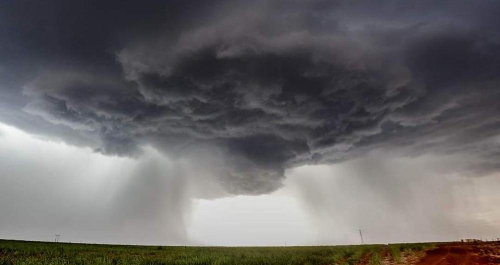 Previsão de tempestade severa deixa em alerta 60 cidades em Minas