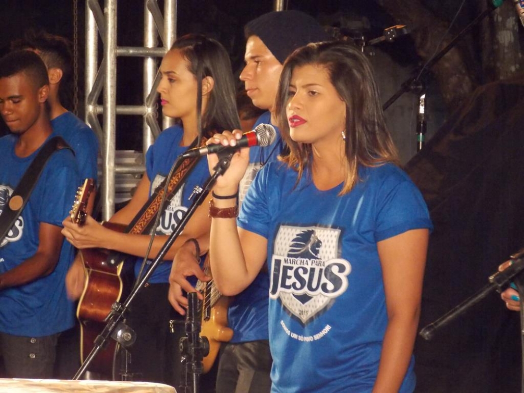 Louvor e adoração a Deus marca o segundo dia de festa dos 217 anos de Paracatu 