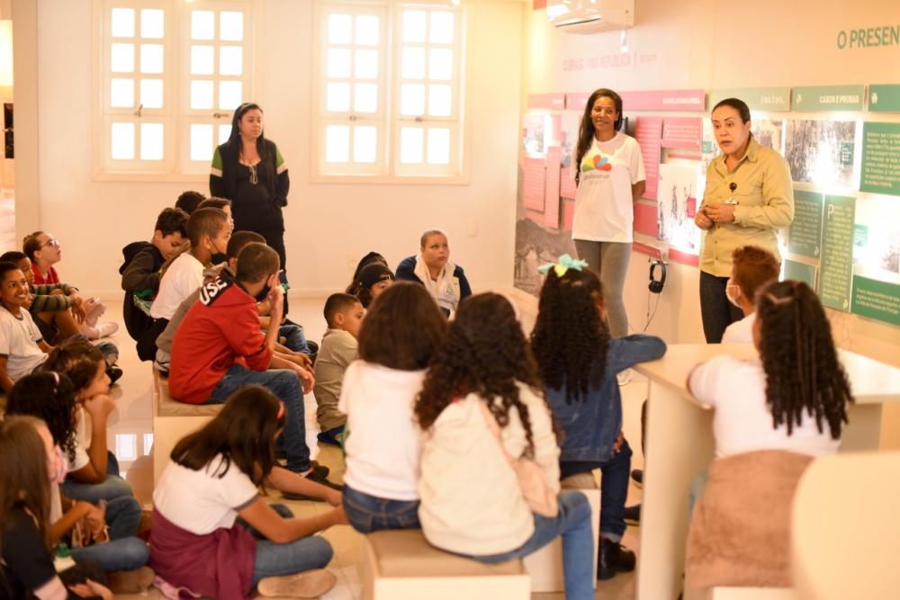 Projeto Cutucar leva crianças a vivenciarem o patrimônio cultural de Paracatu 