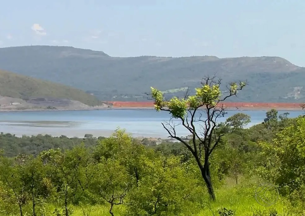 Estruturas ficam em Paracatu, na Região Noroeste de MG — Foto: TV Integração/Reprodução