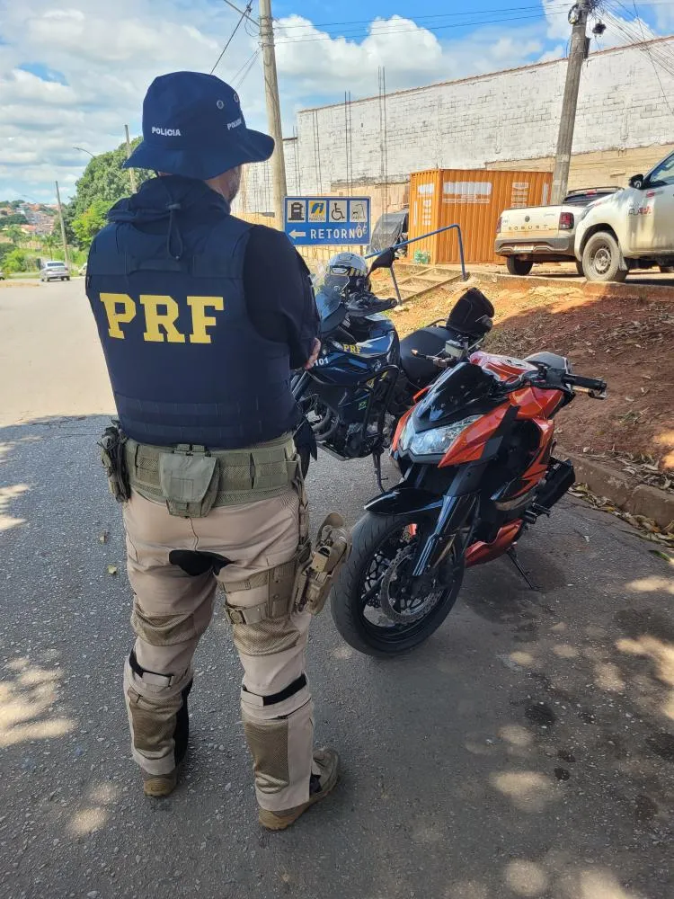 POLÍCI A RODOVIÁRIA FEDERAL
