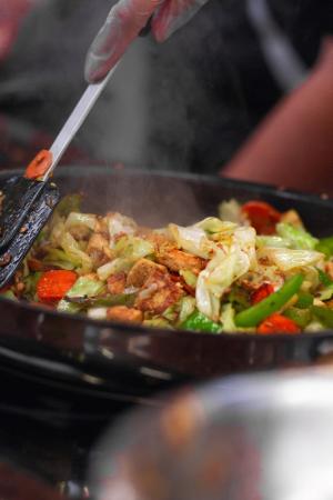 Photo by Martin Lopez/Pexels License “Aprender a cozinhar em casa nunca foi tão fácil”