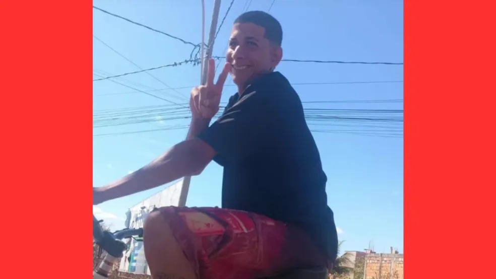 Homem morre em grave acidente na BR-040, em Paracatu: colisão entre moto e caminhonete deixa um ferido