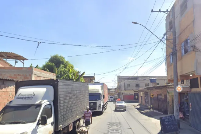 Avenida das Alterosas, em Contagem • Google Street View/ Reprodução