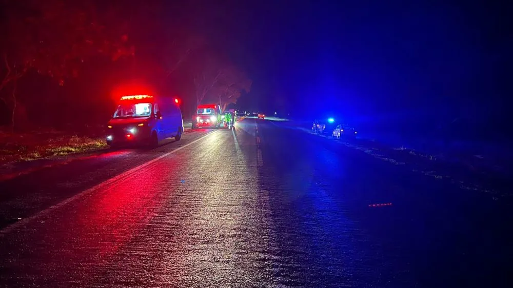 Adolescente de 15 anos morre em grave acidente entre moto e carro na BR-040 em João Pinheiro