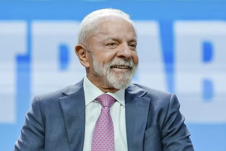 Lula confunde Mato Grosso do Sul com Mato Grosso durante discurso e é corrigido pela plateia
