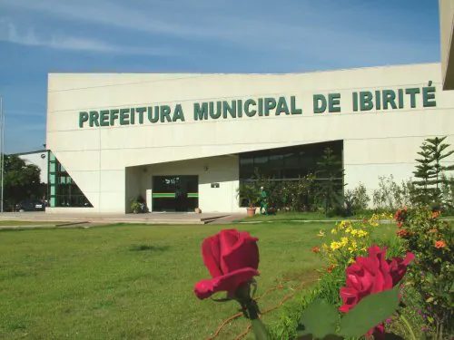 TJMG mantém bloqueio de bens de ex-prefeito e ex-servidores investigados por esquema de funcionários fantasmas em Ibirité