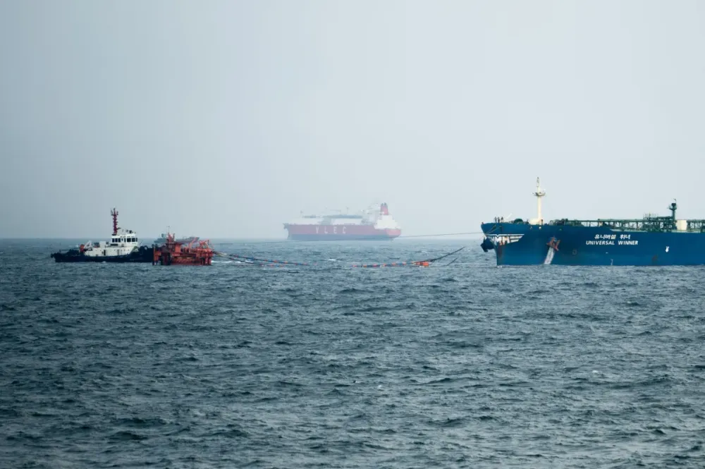 Ataques dos EUA ao Irã elevam alerta internacional no Estreito de Ormuz
