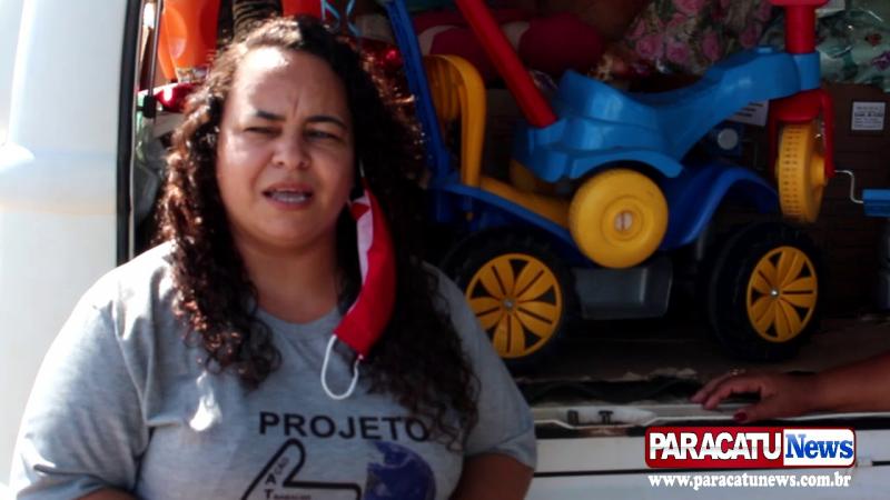 Projeto social leva brinquedos para crianças carentes de Paracatu